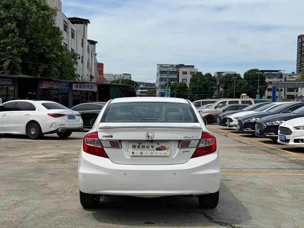 Honda Civic — миниатюра 5