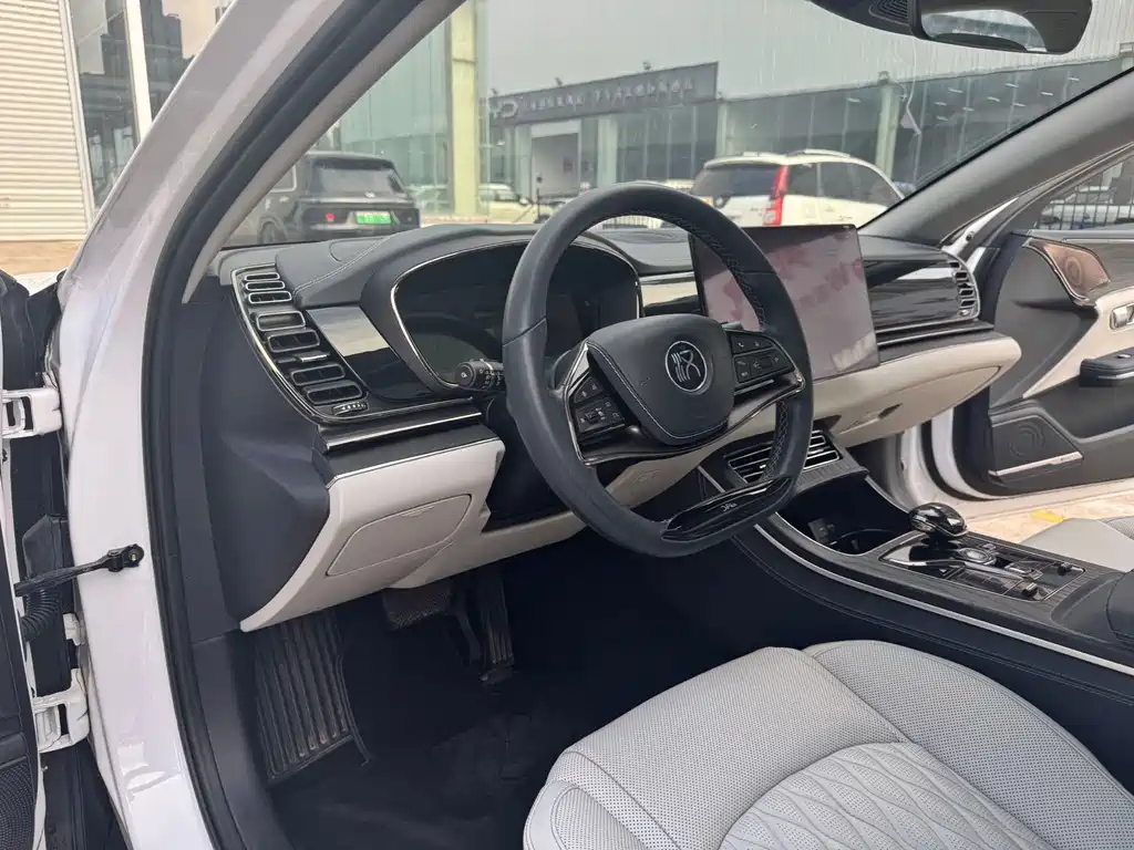 BYD Han — миниатюра 4