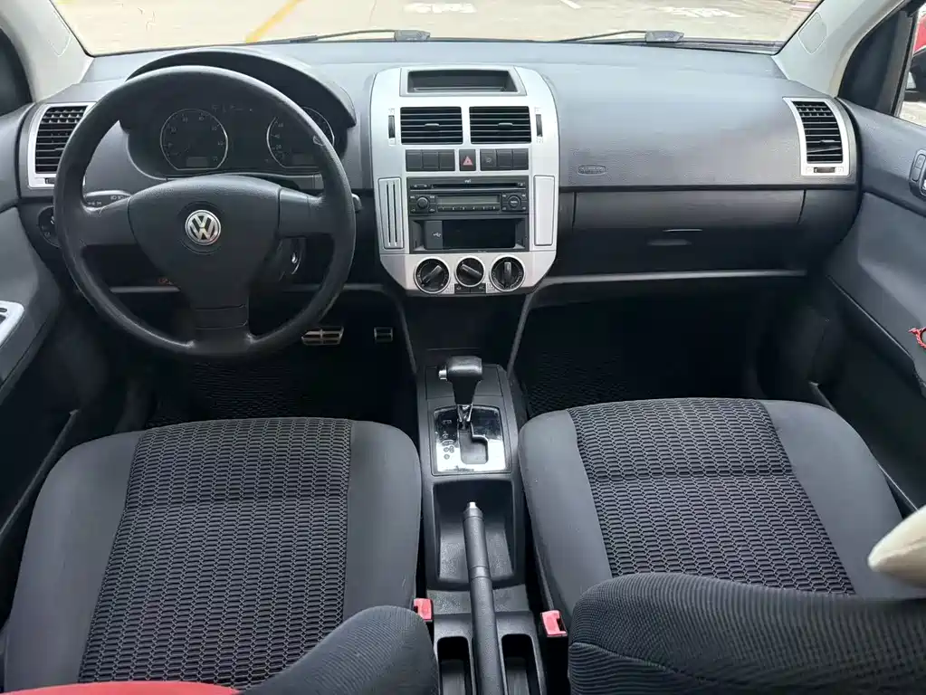 Volkswagen Polo — миниатюра 6