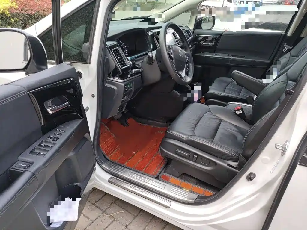 Honda Elysion — миниатюра 14