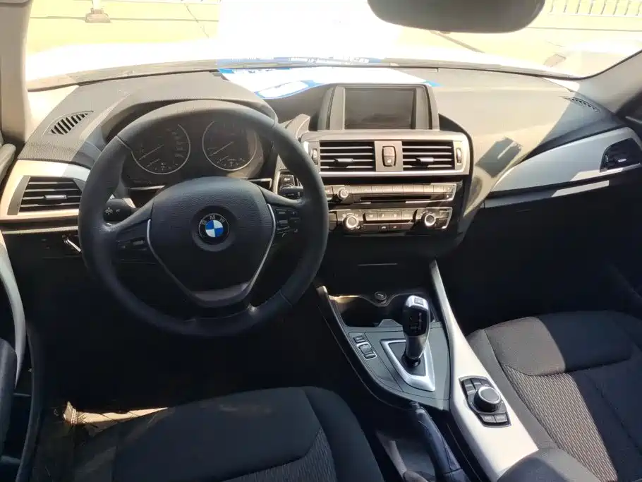 BMW 1 Series (Import) — миниатюра 12
