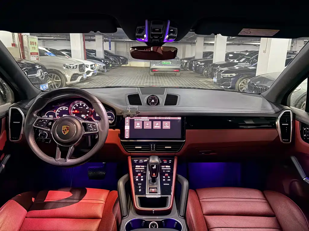 Porsche Cayenne — миниатюра 8