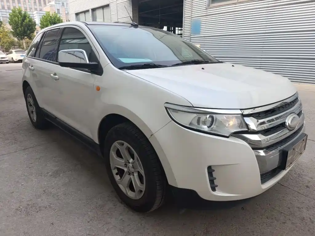 Ford Edge (Import) — миниатюра 4