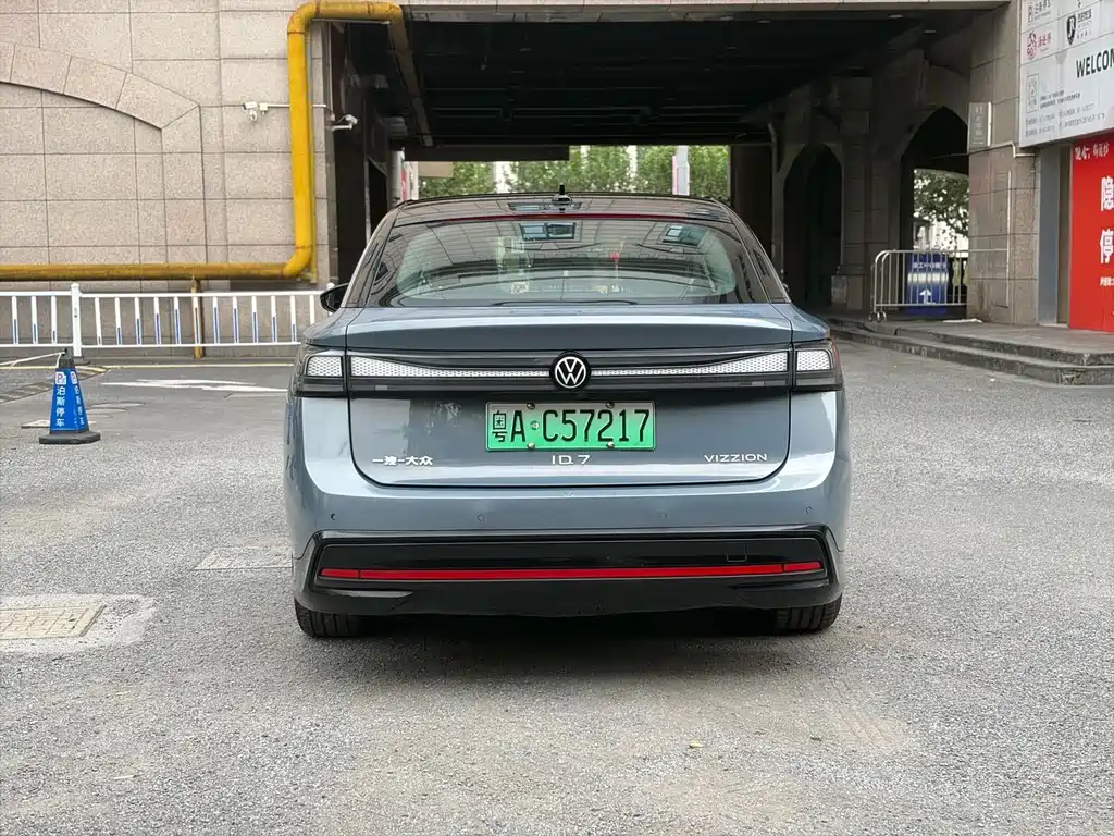 Volkswagen ID.7 VIZZION — миниатюра 8