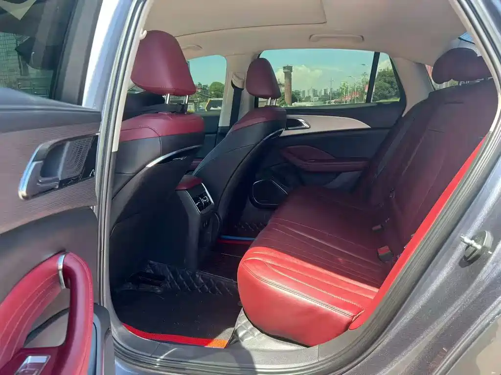 Hongqi Hongqi H5 — миниатюра 5