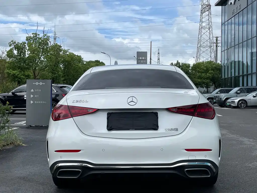 Mercedes-Benz C-Class — миниатюра 17