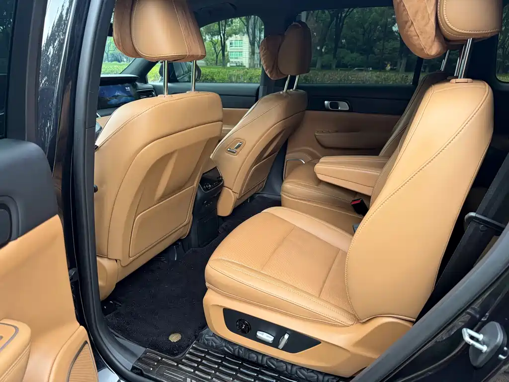 Li Auto Li ONE — миниатюра 9