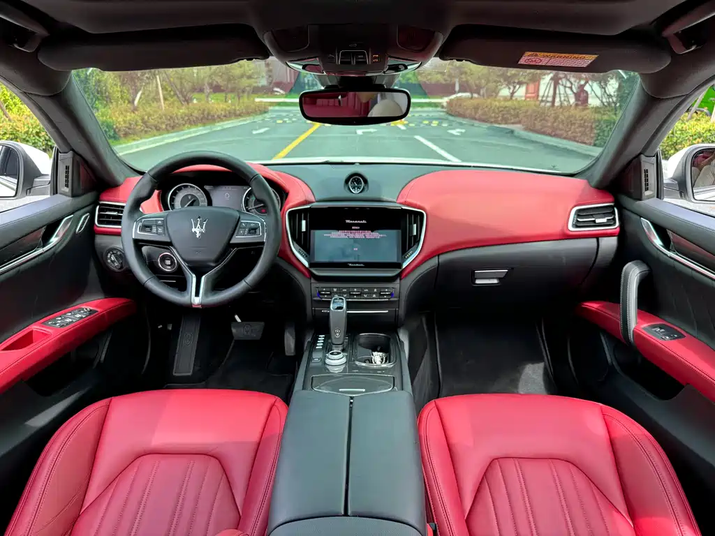 Maserati Ghibli — миниатюра 5