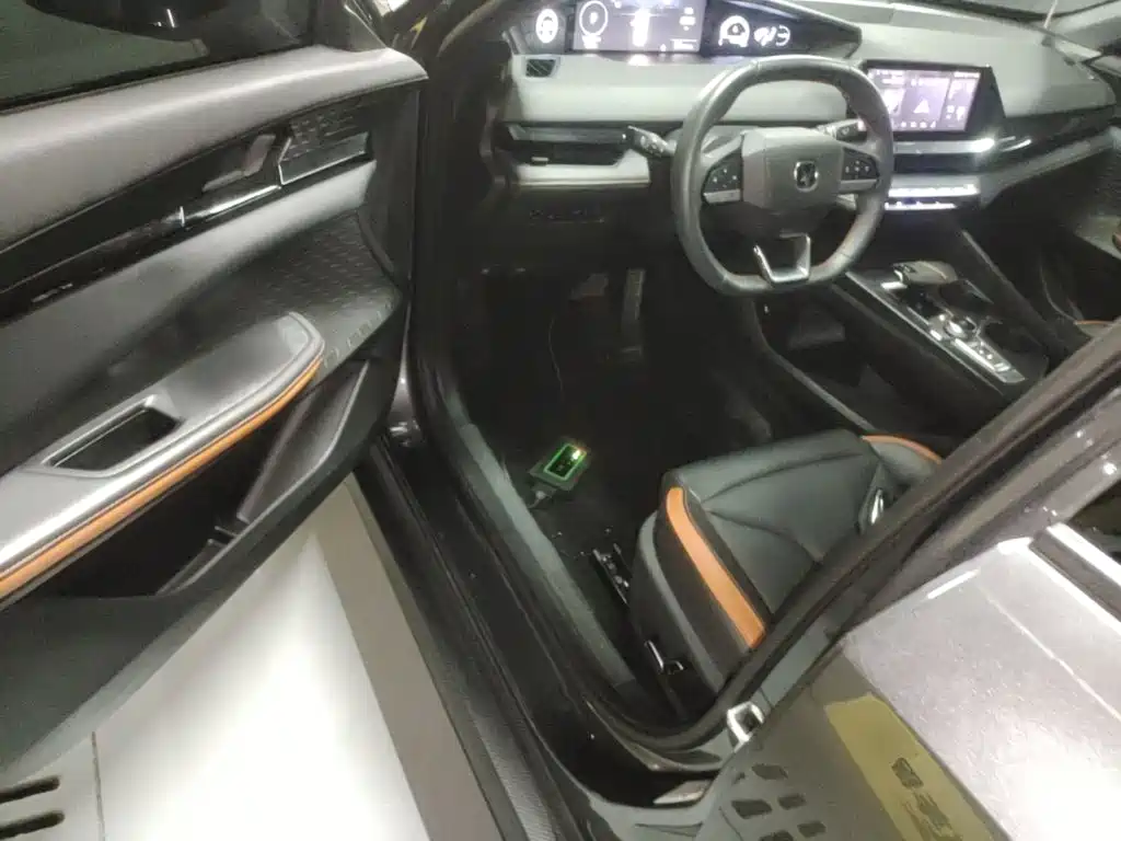 Changan UNI-V — миниатюра 16