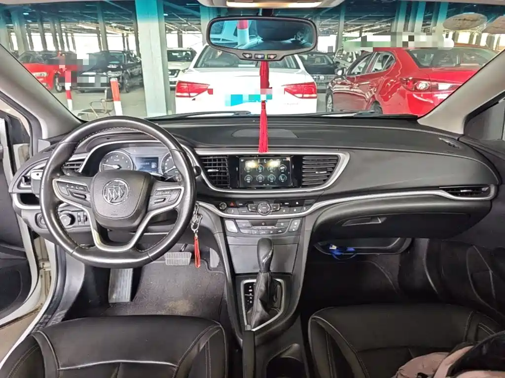 Buick Excelle — миниатюра 10