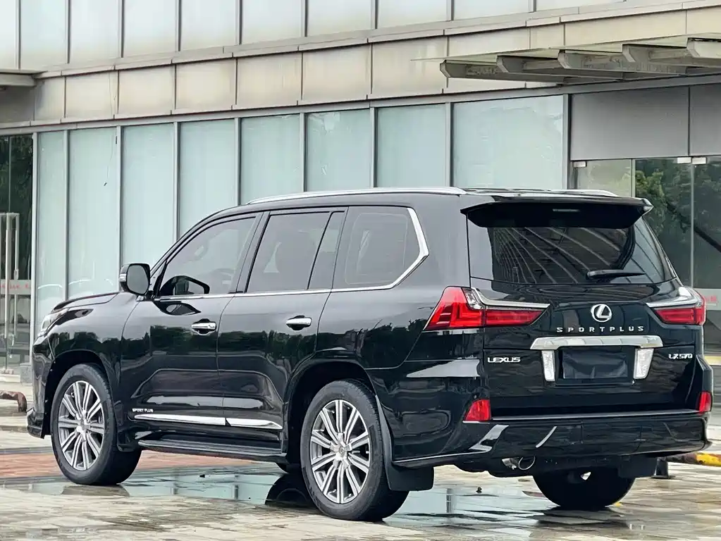 Lexus LX 2016 570