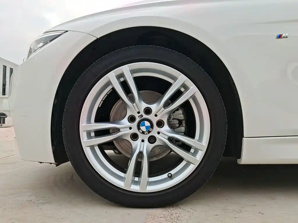 BMW 3 Series — миниатюра 7