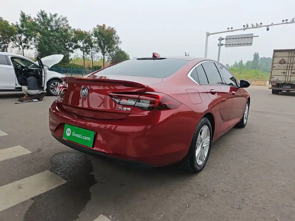 Buick Regal — миниатюра 7
