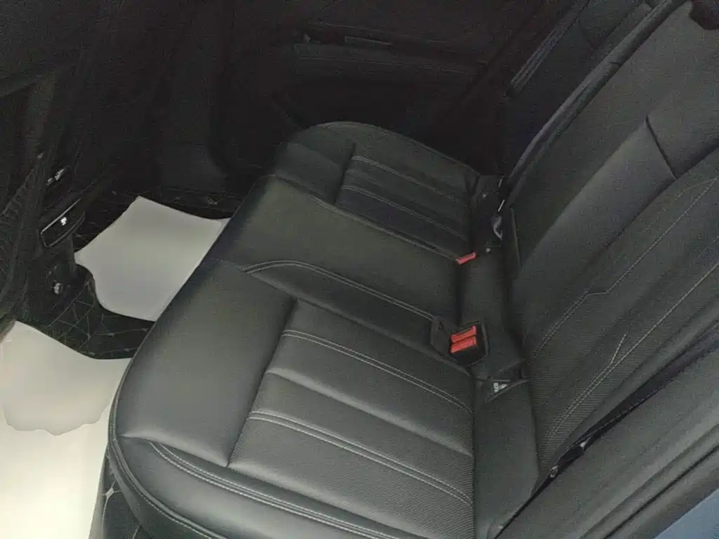 Audi Q4 e-tron — миниатюра 17