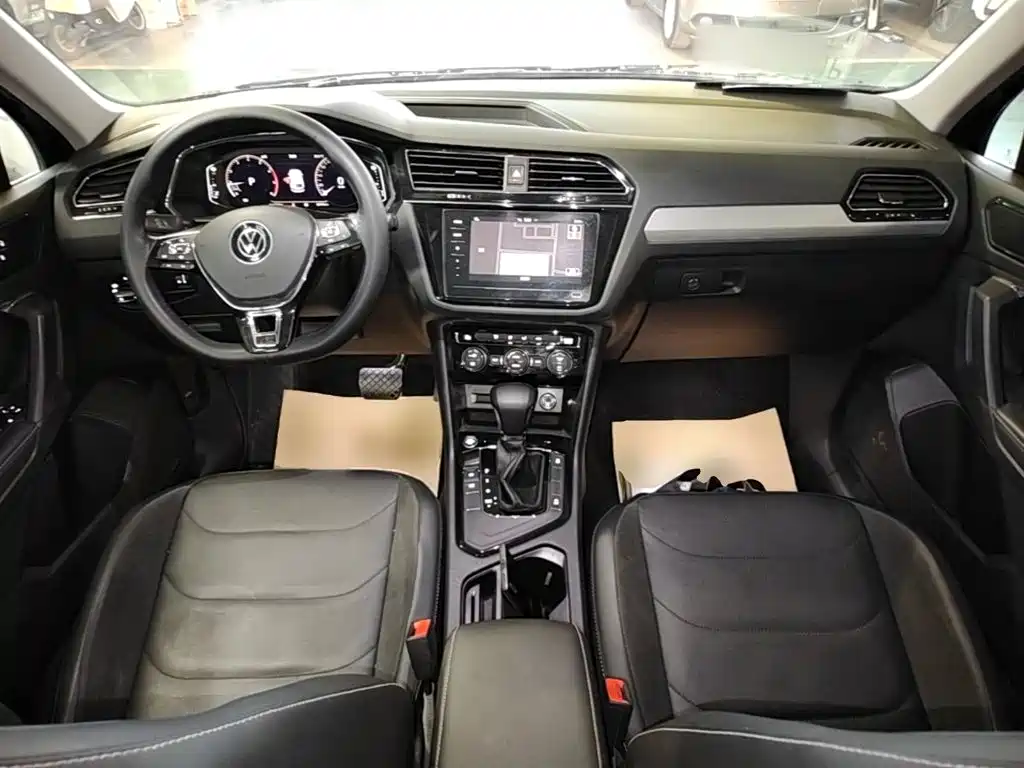 Volkswagen Tiguan L — миниатюра 10