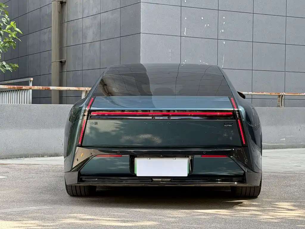XPeng P7 — миниатюра 6
