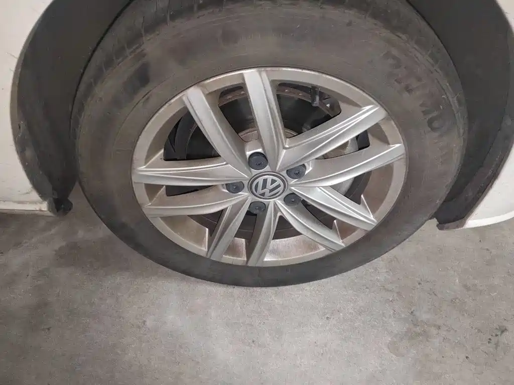 Volkswagen Golf — миниатюра 25