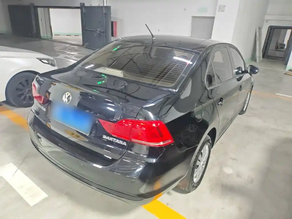 Volkswagen Santana — миниатюра 7