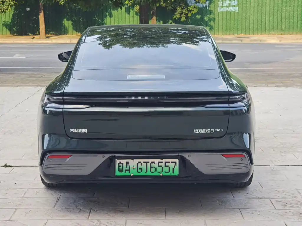 Geely Galaxy Galaxy 8 8 2025 130km EM-i Luxury
