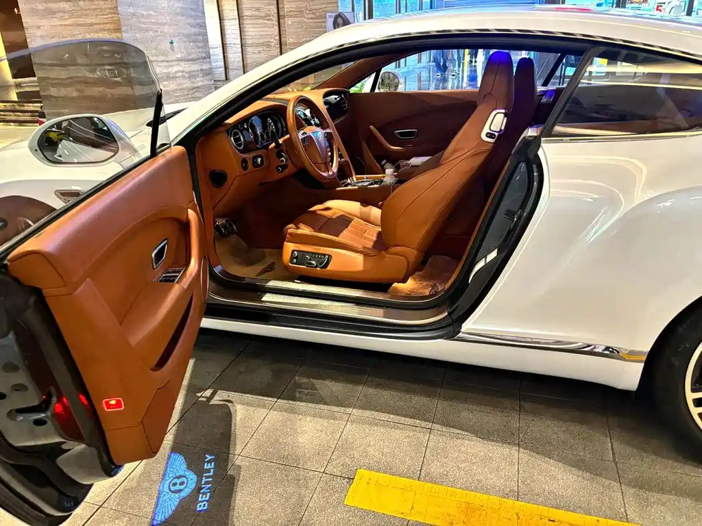 Bentley Continental — миниатюра 2