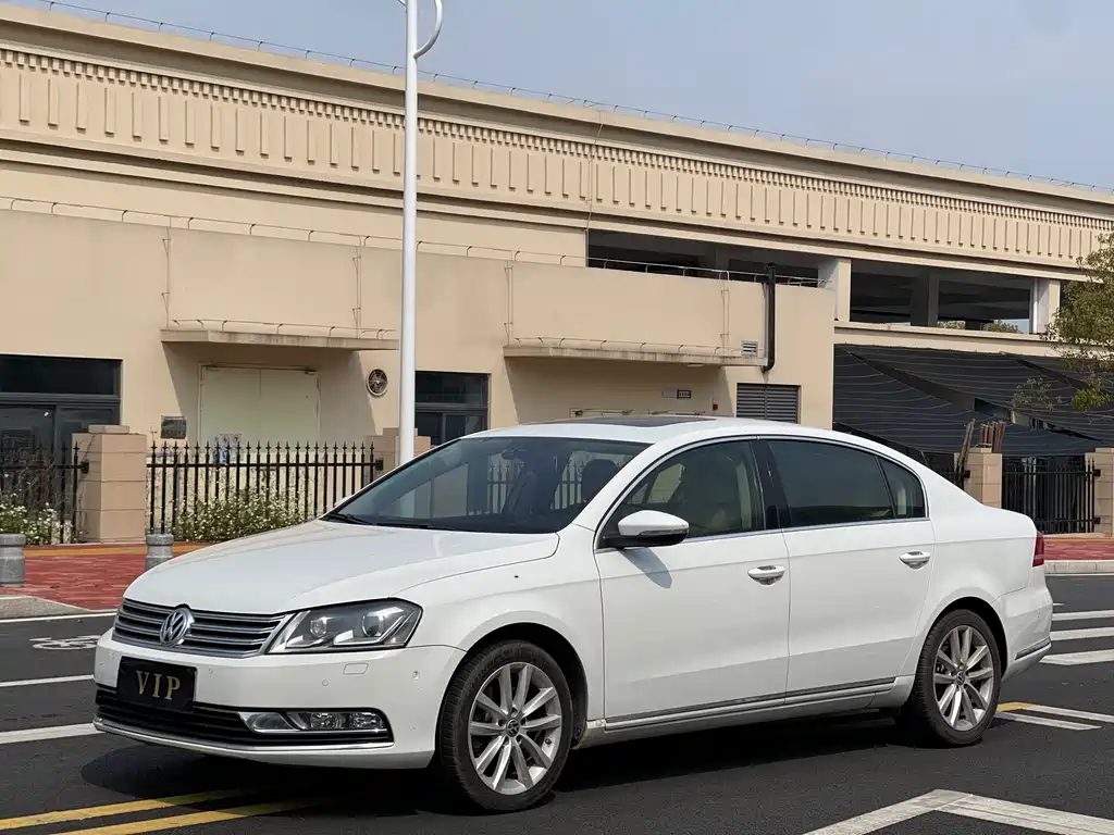 Volkswagen Magotan 2014