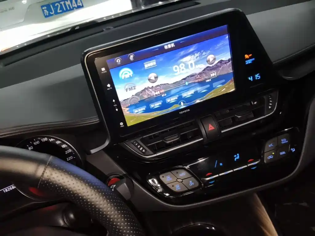 Toyota IZOA — миниатюра 13