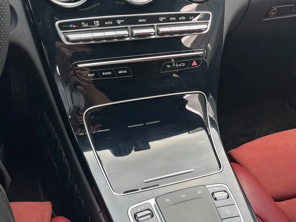 Mercedes-Benz C-Class — миниатюра 13