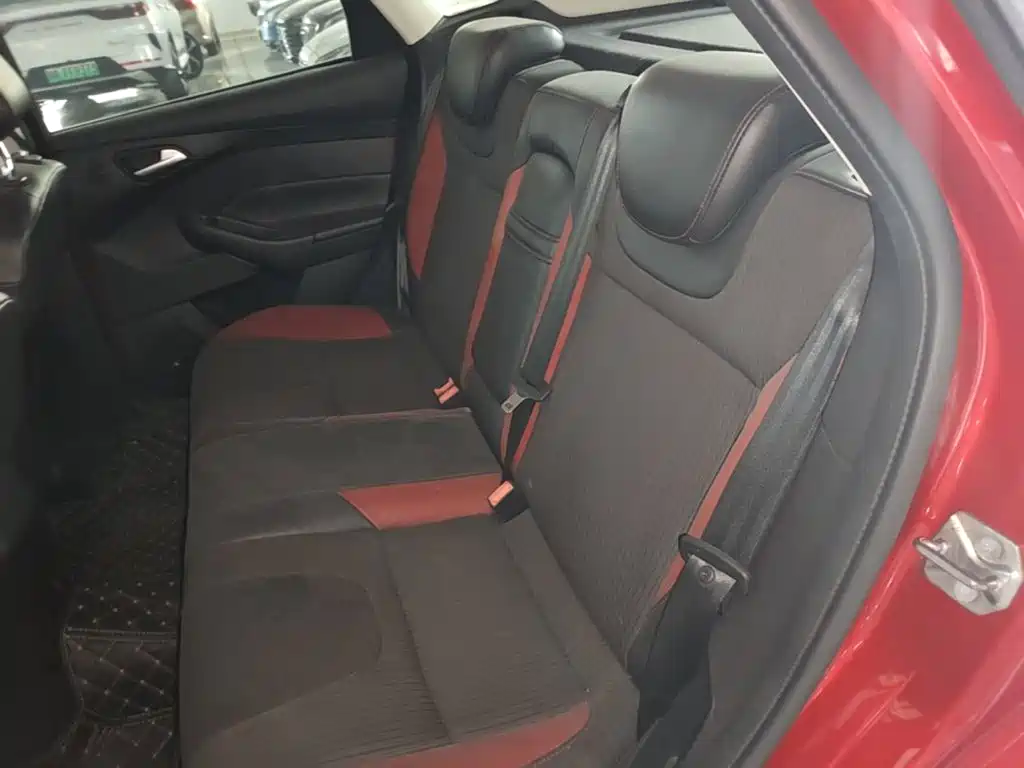Ford Focus — миниатюра 17