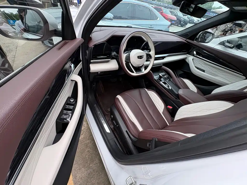 Geely Xingyue L — миниатюра 4
