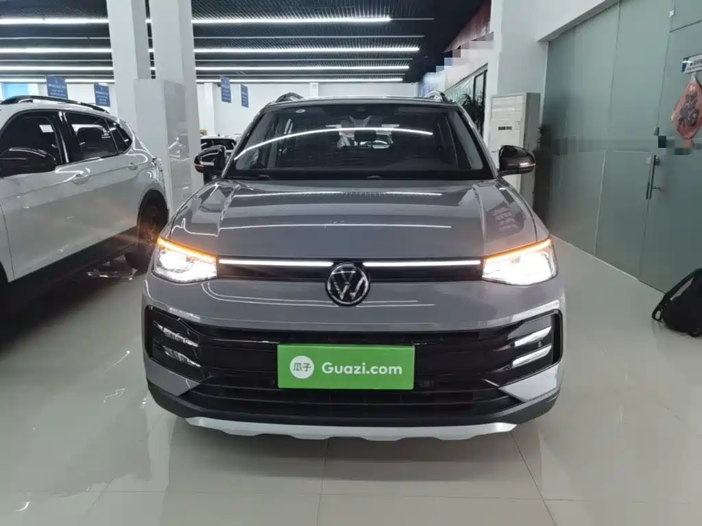 Volkswagen Tharu — миниатюра 3