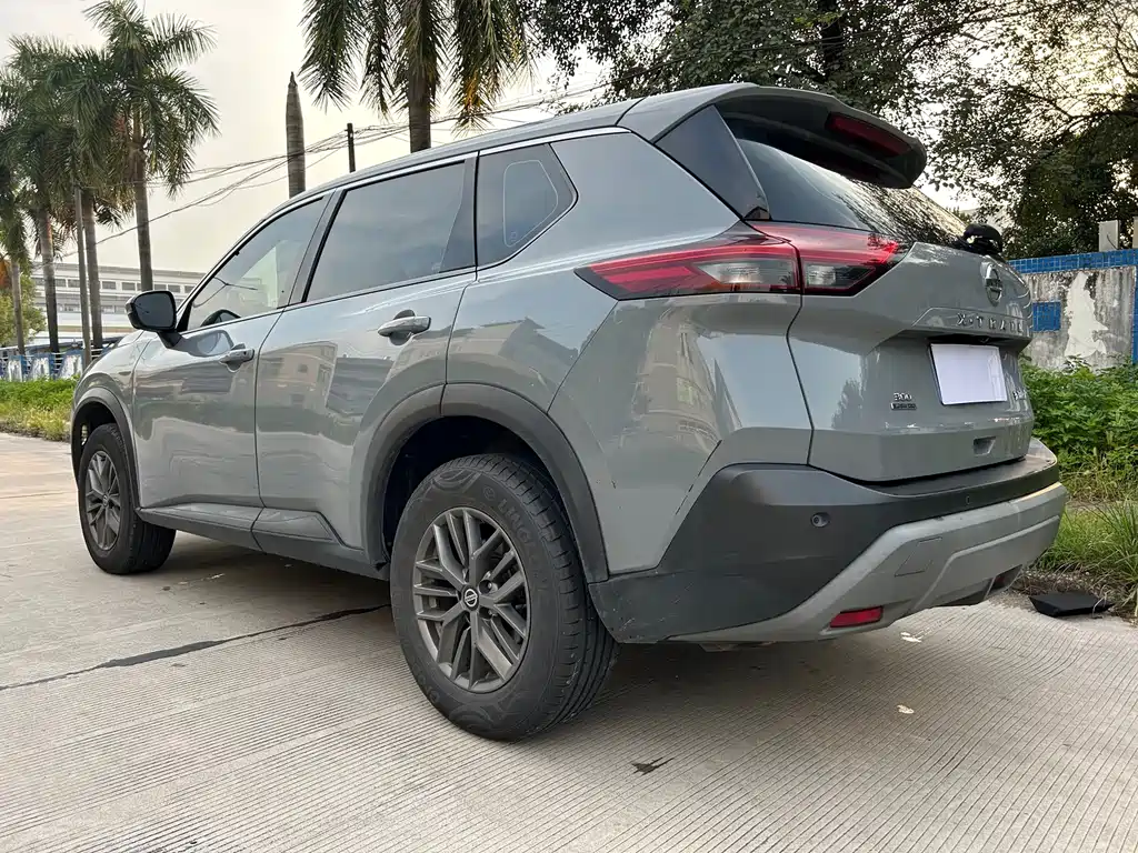 Nissan X-Trail — миниатюра 7