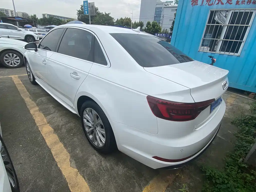 Audi A4L — миниатюра 16