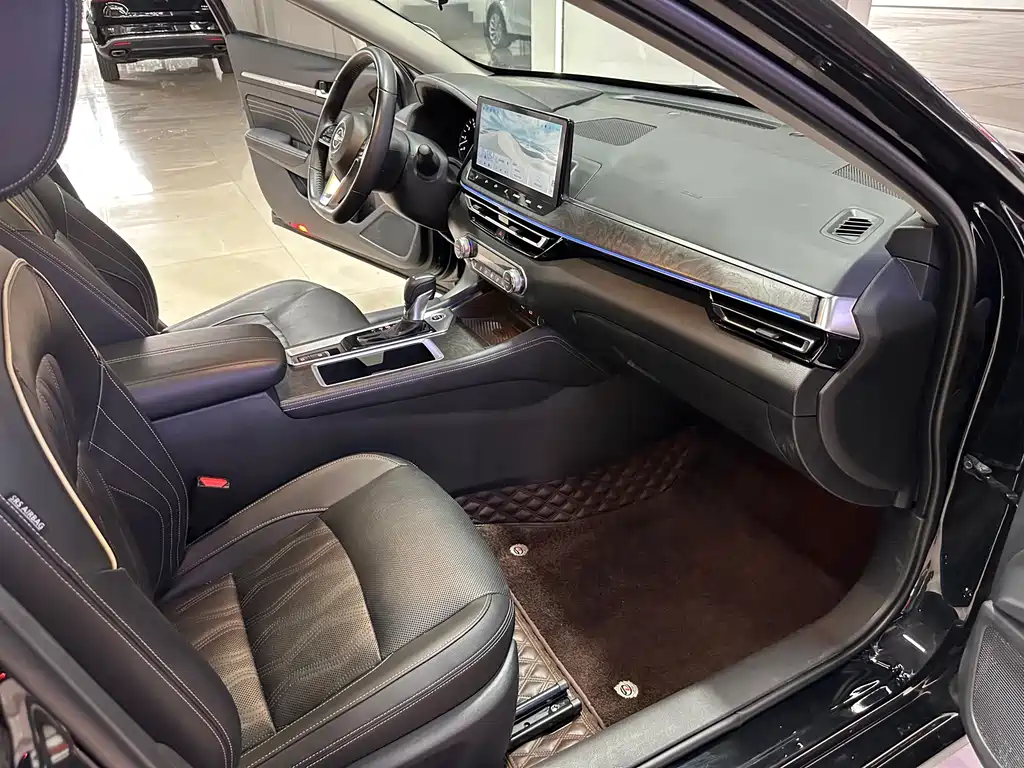Nissan Teana — миниатюра 6