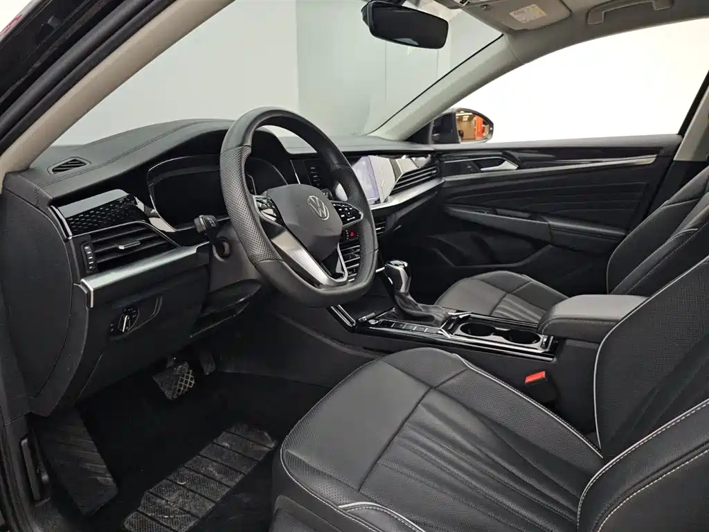 Volkswagen Passat 2024 330TSI Elite