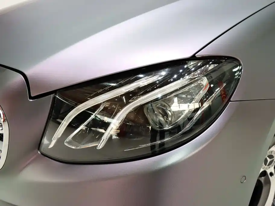 Mercedes-Benz E-Class — миниатюра 7