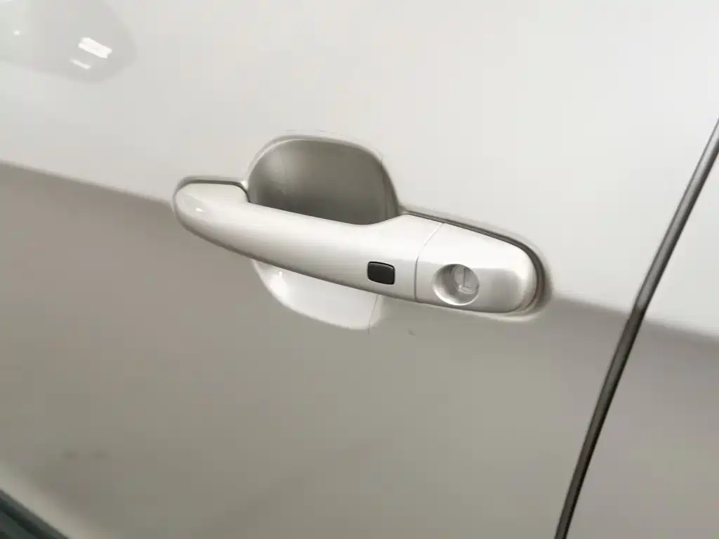Geely Vision X3 — миниатюра 18