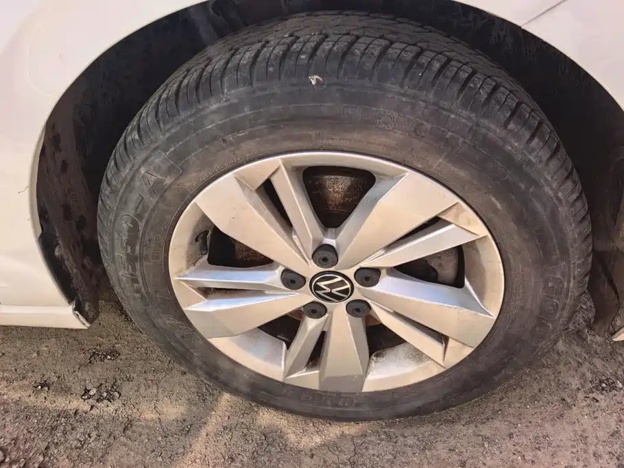 Volkswagen Polo — миниатюра 6