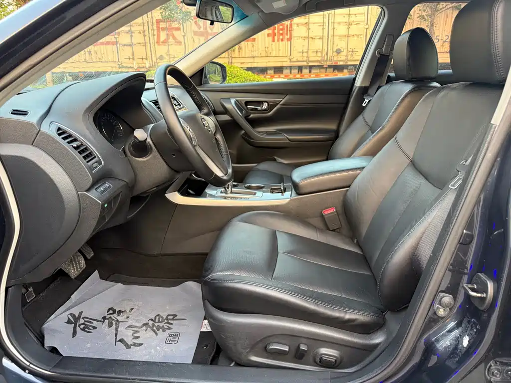 Nissan Teana — миниатюра 7