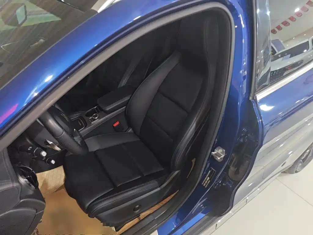 Mercedes-Benz GLA — миниатюра 15