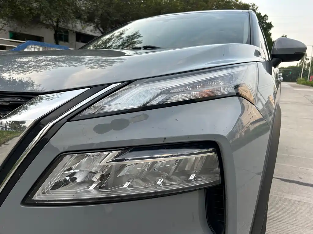 Nissan X-Trail — миниатюра 8