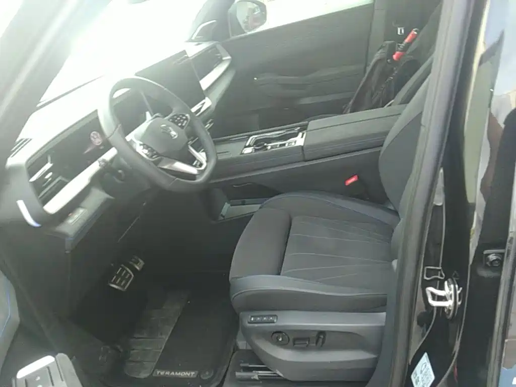 Volkswagen Teramont — миниатюра 15