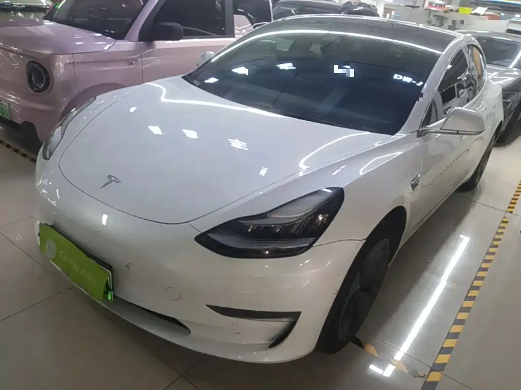 Tesla Model 3 — миниатюра 2