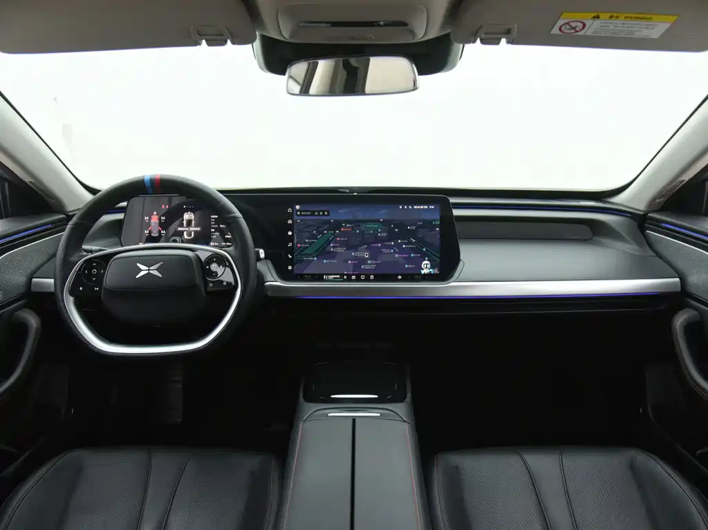 XPeng P7 — миниатюра 9