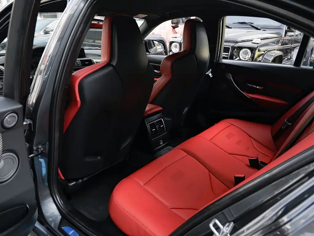 BMW M3 — миниатюра 8