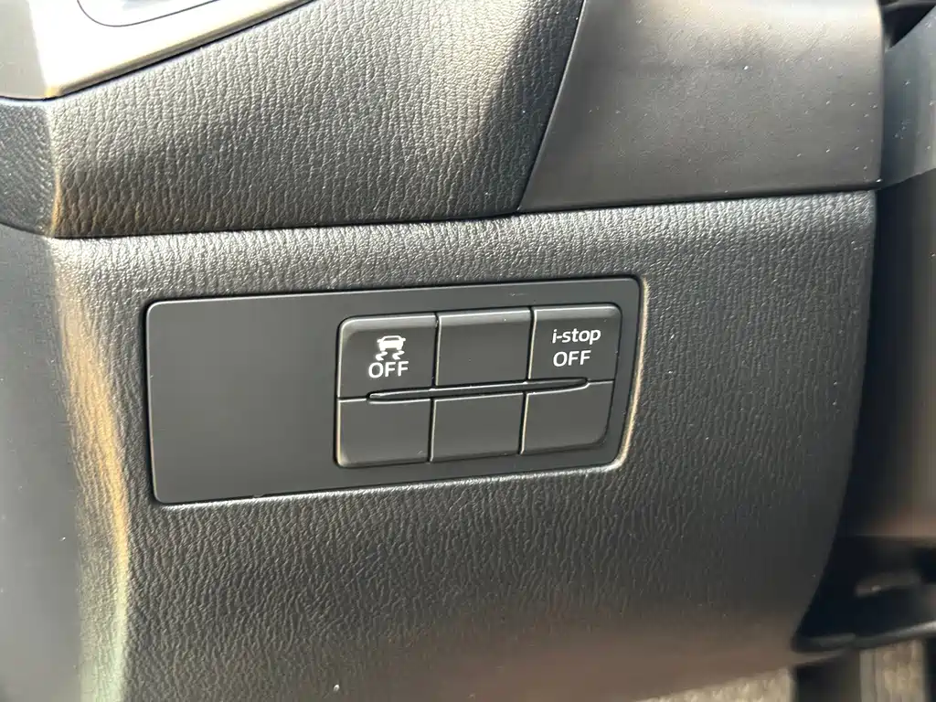 Mazda 3 Axela — миниатюра 22
