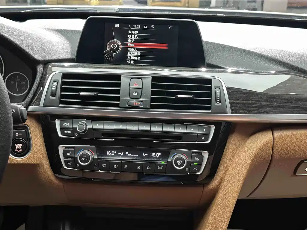 BMW 3 Series GT — миниатюра 11
