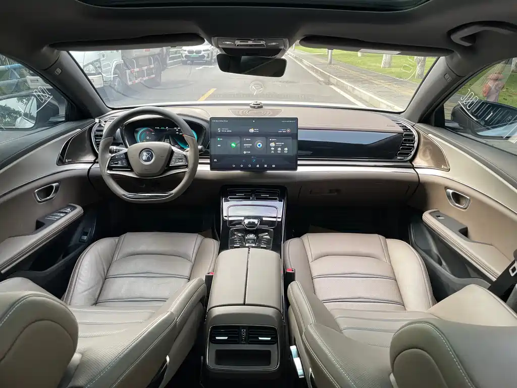 BYD Han — миниатюра 20