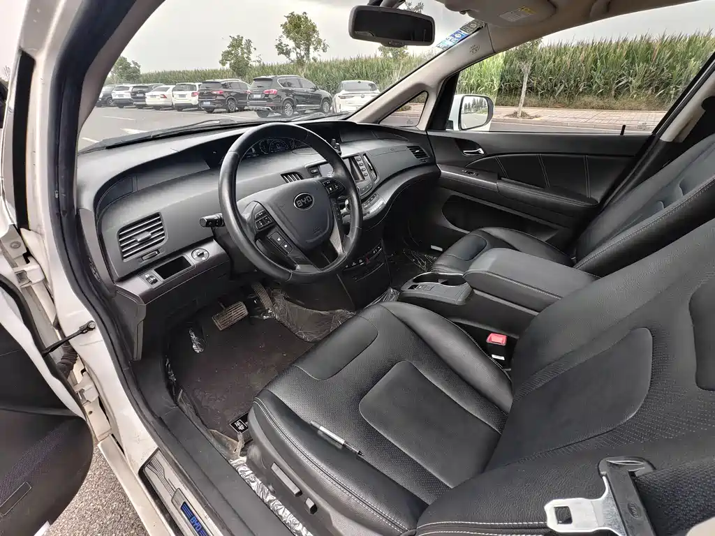 BYD e6 — миниатюра 2