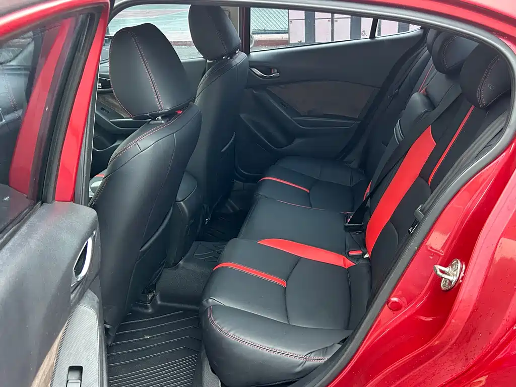 Mazda 3 Axela — миниатюра 14