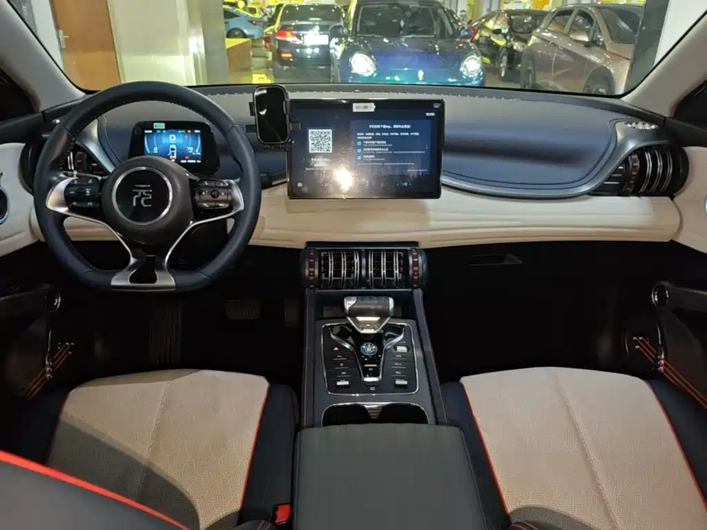 BYD Yuan Plus — миниатюра 10